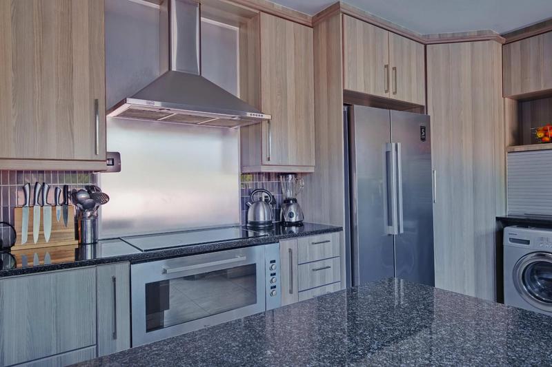 3 Bedroom Property for Sale in Walmer Downs Eastern Cape